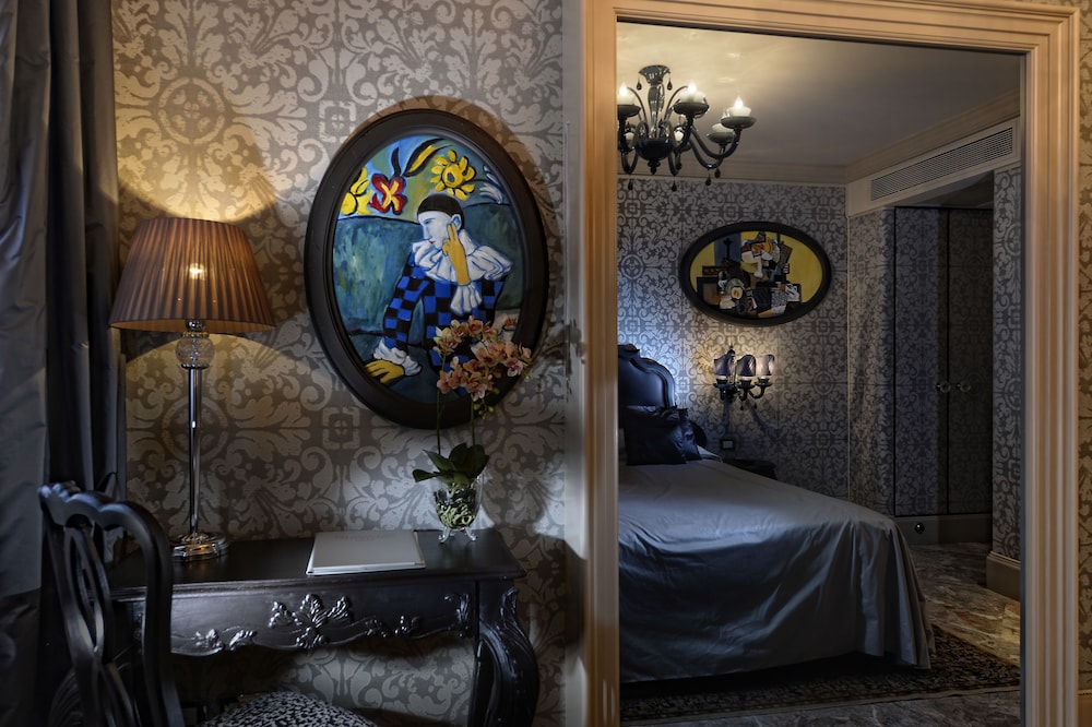 Hotel Palazzetto Madonna — Hotel rooms in Venice, Veneto