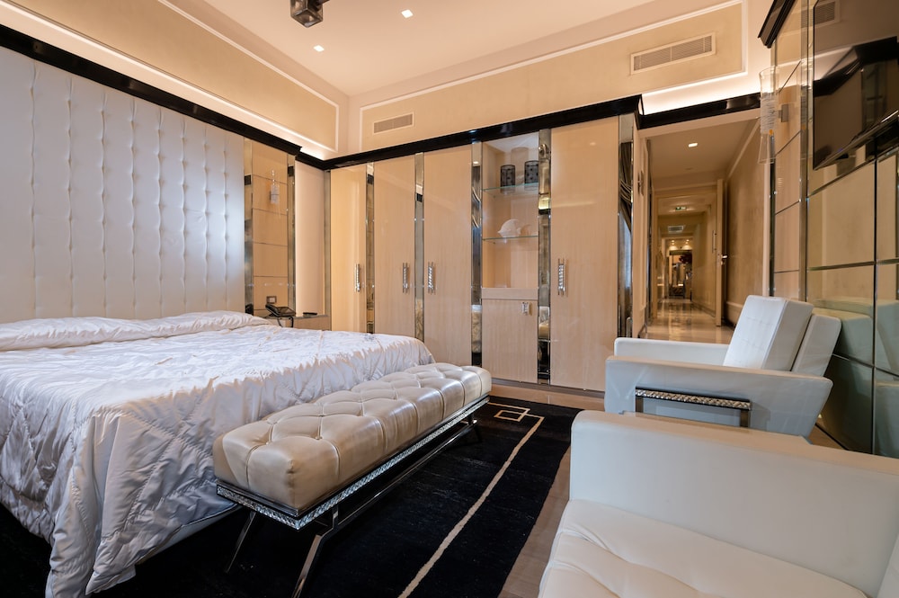Hotel Palazzetto Madonna — Hotel rooms in Venice, Veneto