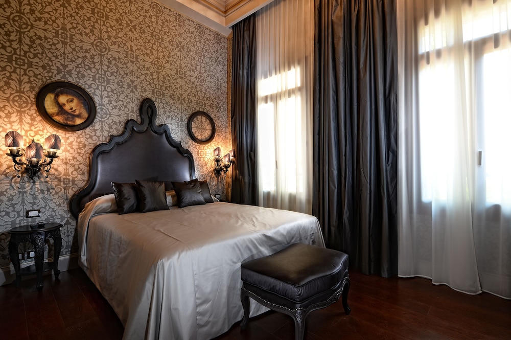 Hotel Palazzetto Madonna — Hotel rooms in Venice, Veneto