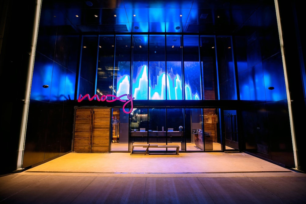 Moxy NYC Downtown — Hotel building in New York City, New York State