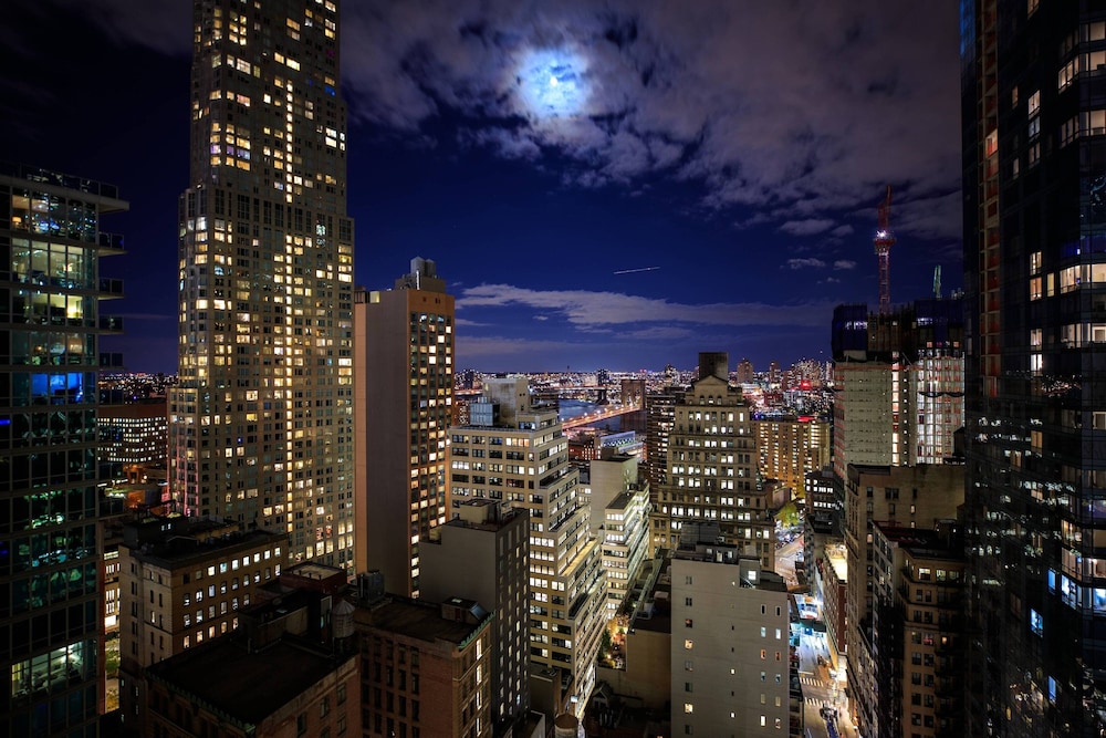 Moxy NYC Downtown — Attractions in the area in New York City, New York State