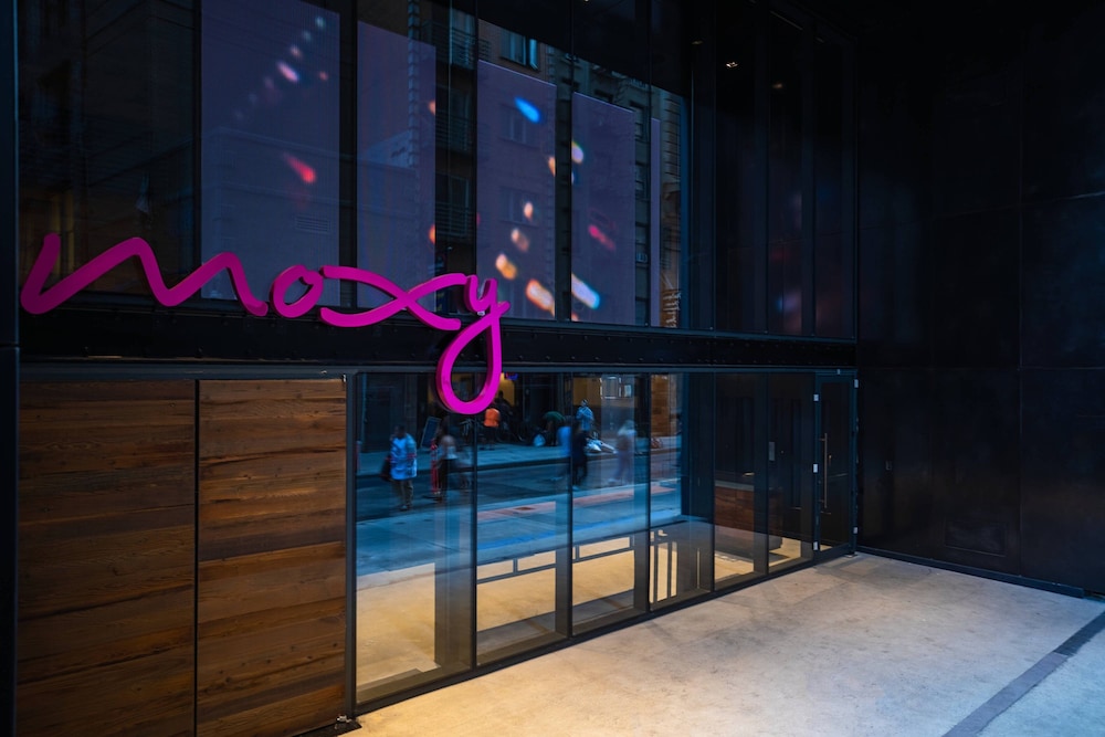 Moxy NYC Downtown — Hotel building in New York City, New York State