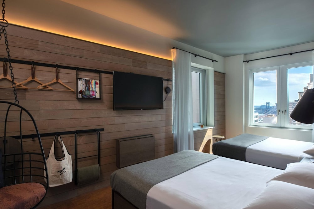 Moxy NYC Downtown — Hotel rooms in New York City, New York State