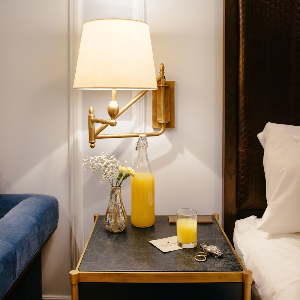 Merrion Row Hotel and Public House — Hotel rooms in New York City, New York State