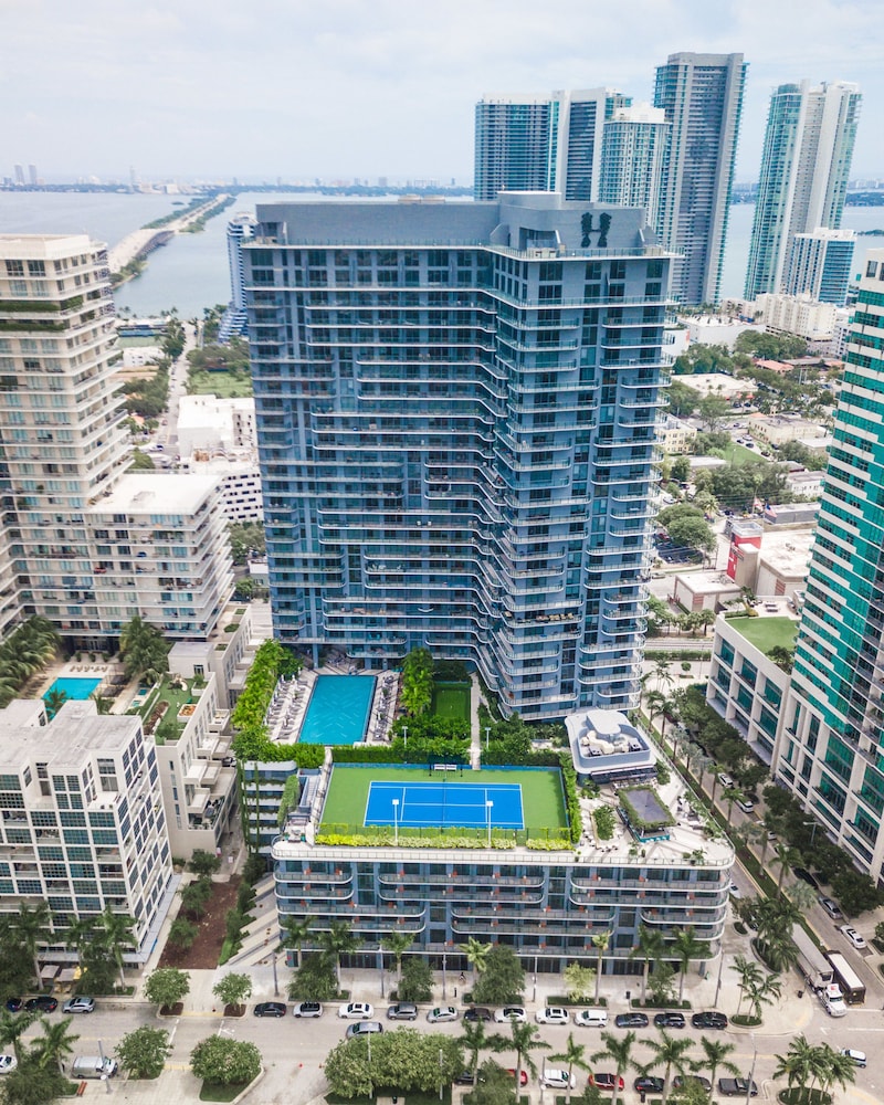 Hyde Suites Midtown Miami — Hotel building in Miami, Florida