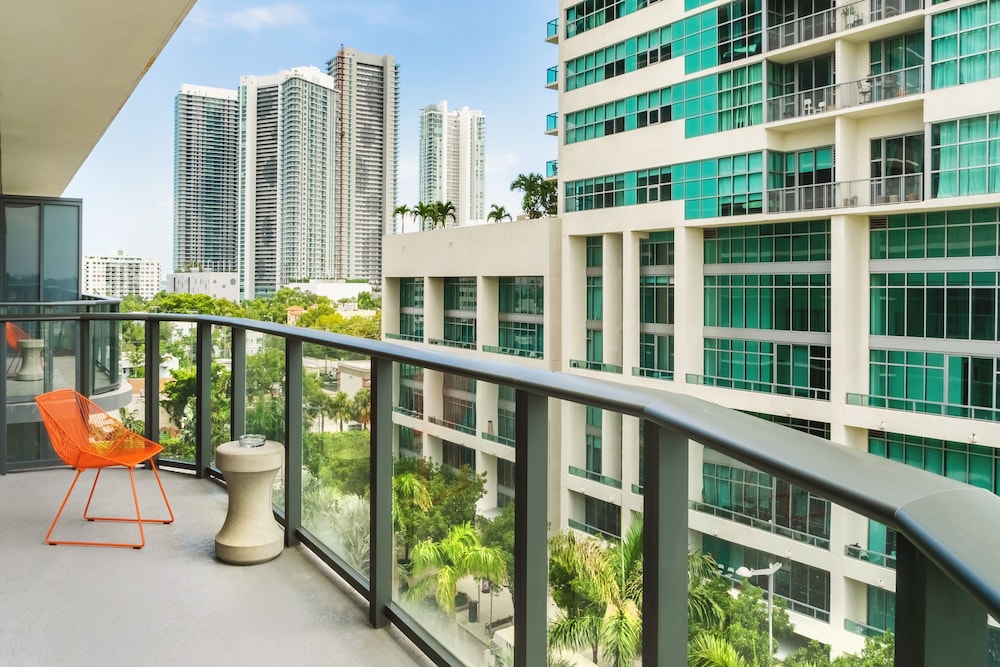 Hyde Suites Midtown Miami — Hotel building in Miami, Florida