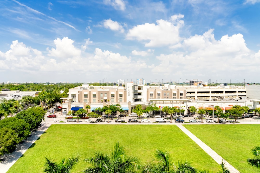 Hyde Suites Midtown Miami — Hotel building in Miami, Florida