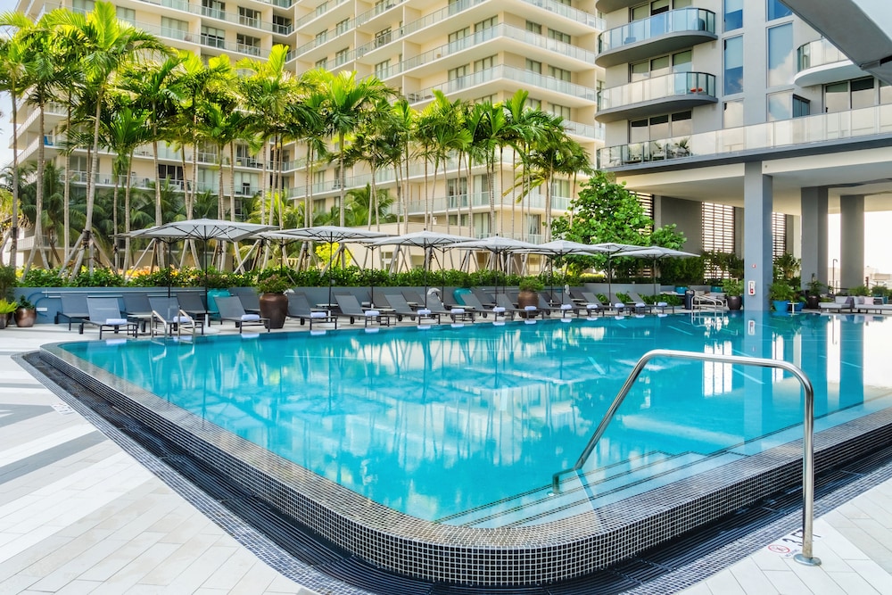 Hyde Suites Midtown Miami — Swimming pool in Miami, Florida