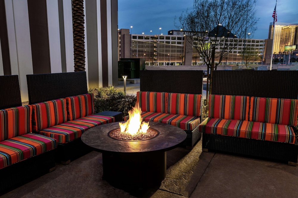 Home2 Suites by Hilton Las Vegas Stadium District — Restaurant & bars in Las Vegas, Nevada