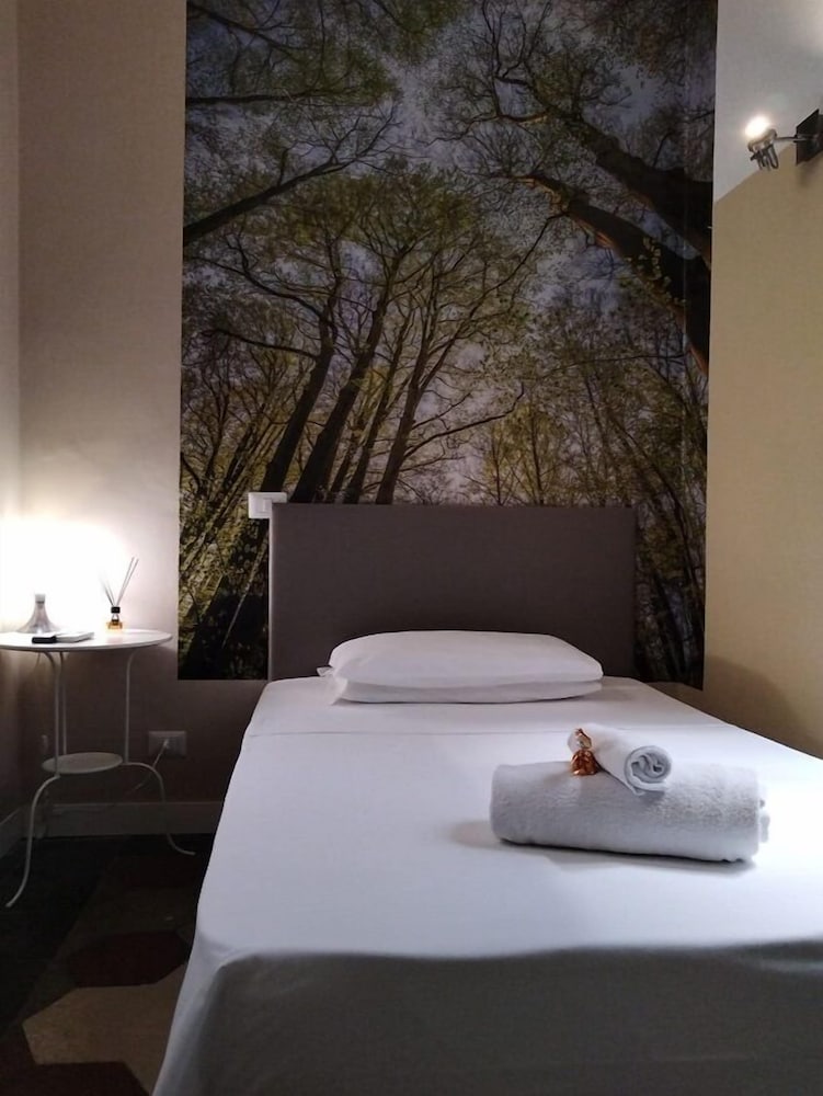 Nerva Accommodation Cavour — Hotel rooms in Rome, Lazio