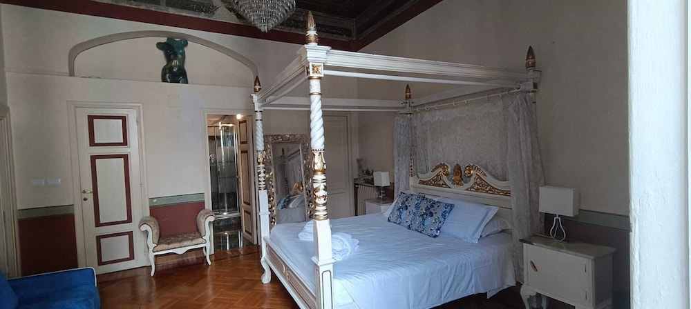 Nerva Accommodation Cavour — Hotel rooms in Rome, Lazio