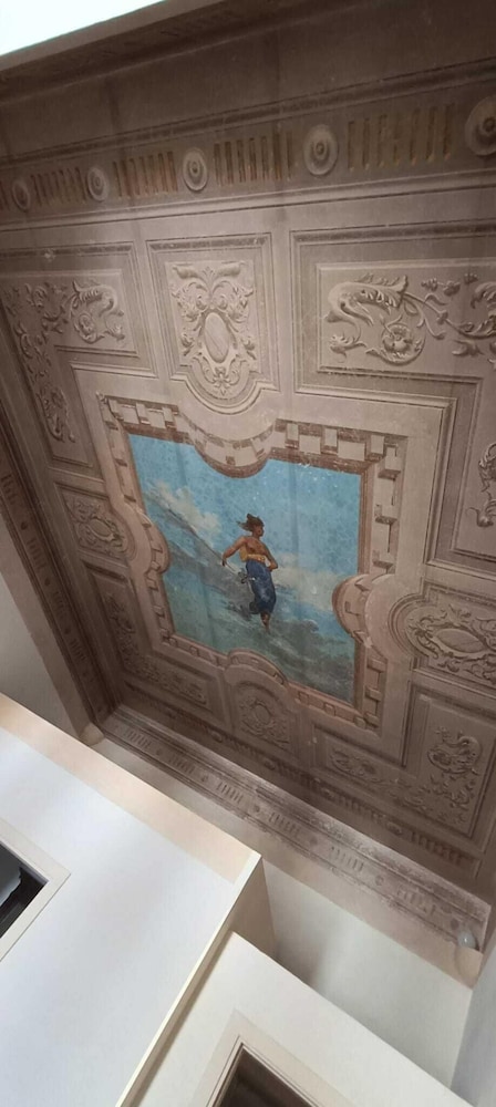Nerva Accommodation Cavour — Hotel building in Rome, Lazio