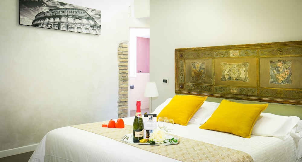 Nerva Accommodation Cavour — Hotel rooms in Rome, Lazio