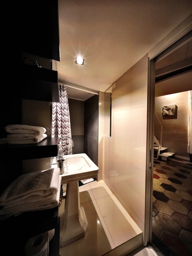 Nerva Accommodation Cavour — Hotel rooms in Rome, Lazio