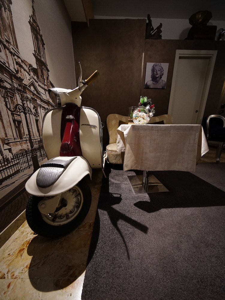 Nerva Accommodation Cavour — Restaurant & bars in Rome, Lazio