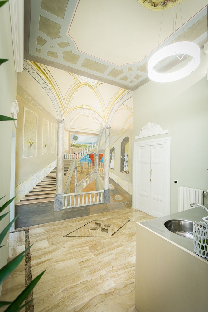 Nerva Accommodation Cavour — Hotel building in Rome, Lazio