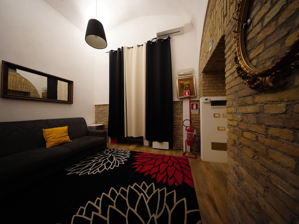 Nerva Accommodation Cavour — Hotel rooms in Rome, Lazio