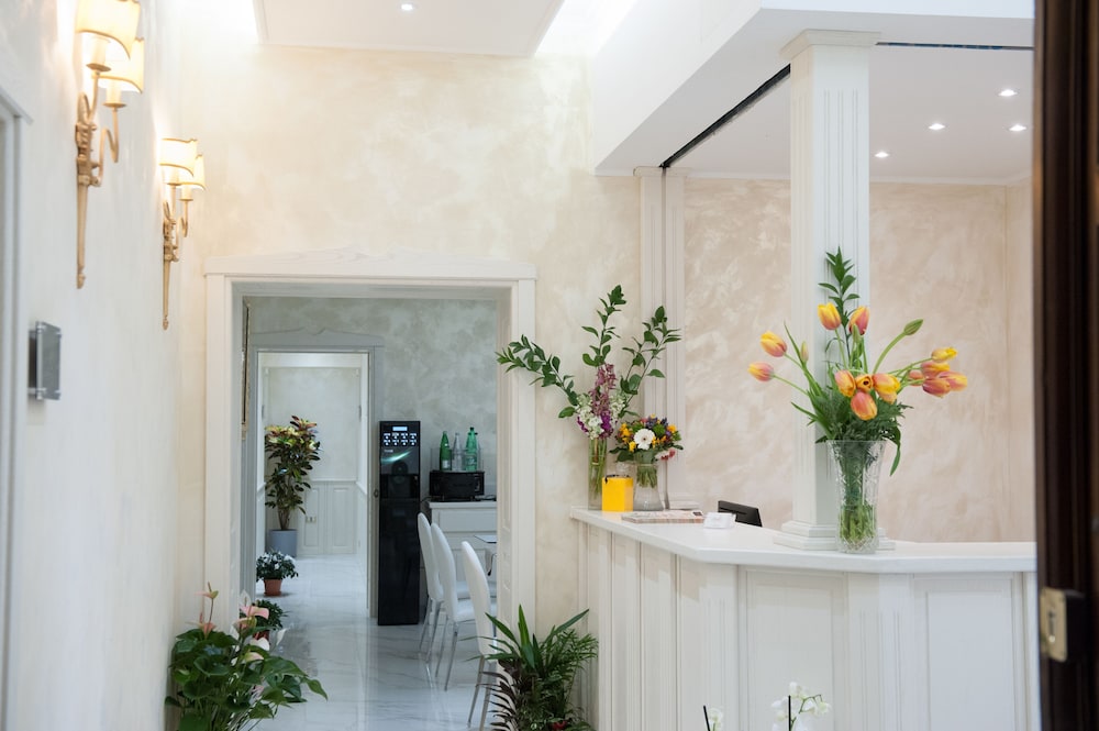 Maison Tritone — Spa in Rome, Lazio