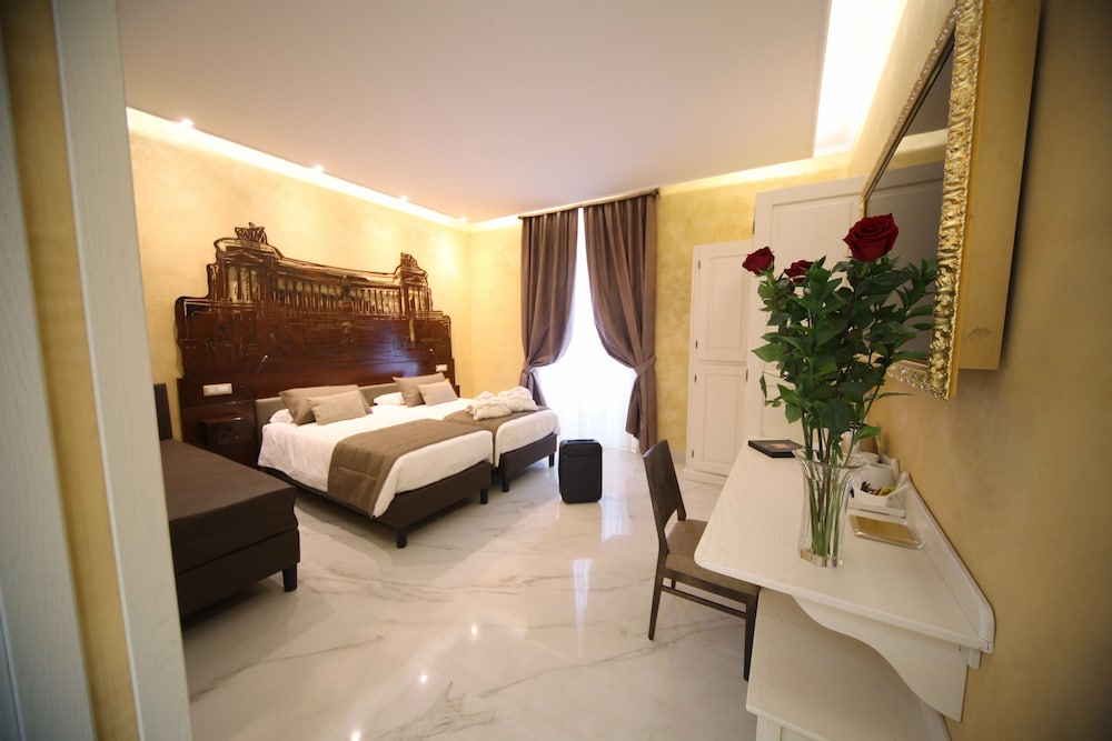 Maison Tritone — Hotel rooms in Rome, Lazio