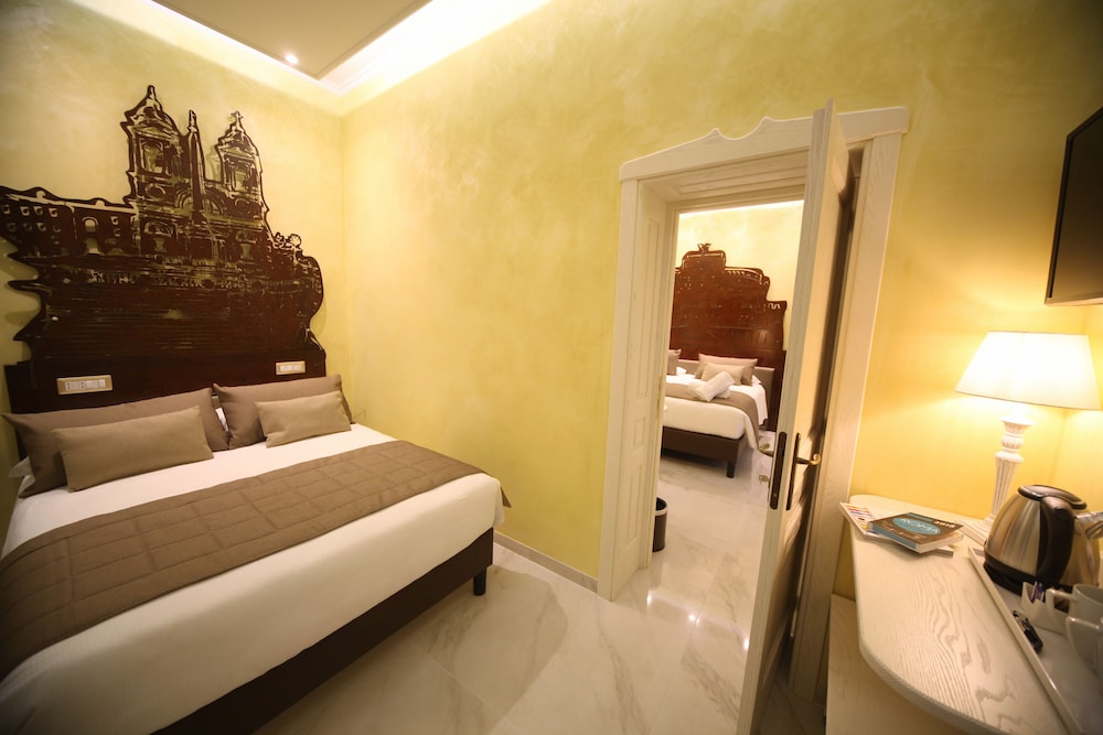 Maison Tritone — Hotel rooms in Rome, Lazio