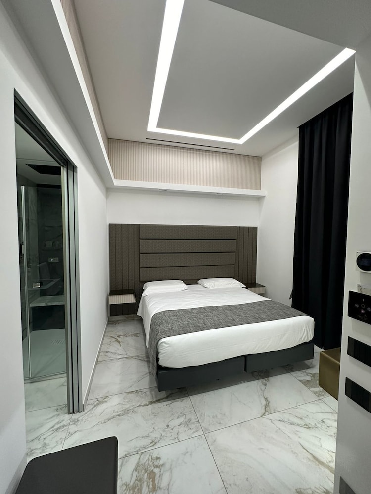 Maison Tritone — Hotel rooms in Rome, Lazio
