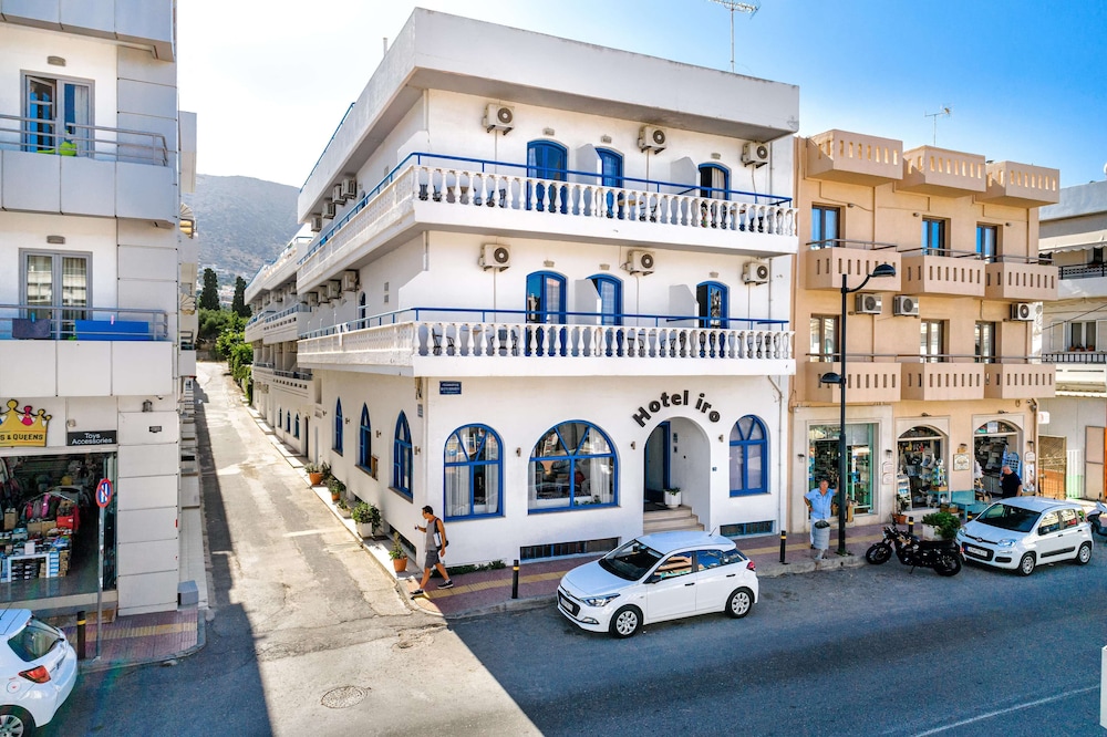 Iro Hotel — Hotel building in Hersonissos