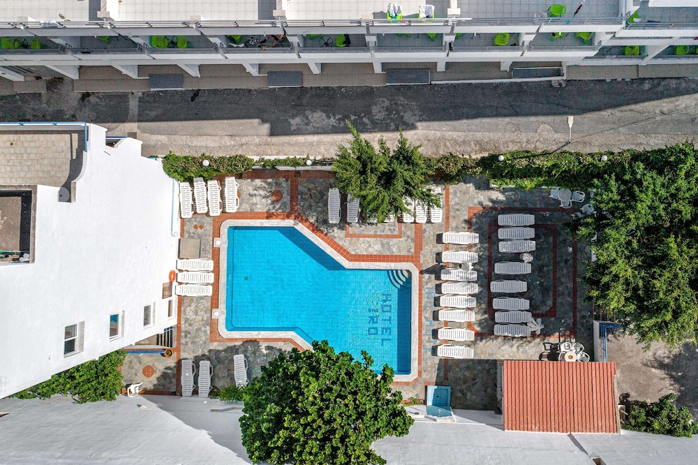 Iro Hotel — Swimming pool in Hersonissos