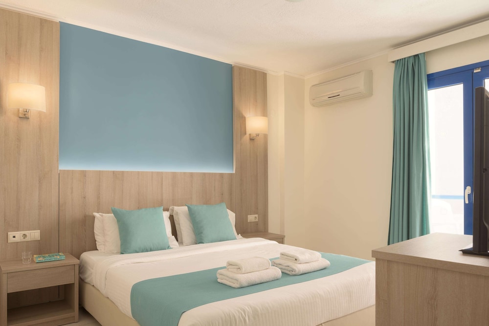 Central Hersonissos Hotel — Hotel rooms in Hersonissos