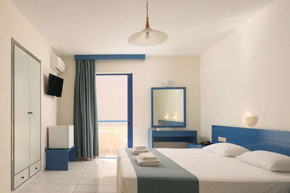 Central Hersonissos Hotel — Hotel rooms in Hersonissos