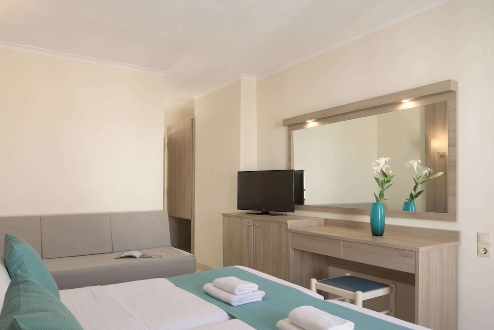 Central Hersonissos Hotel — Hotel rooms in Hersonissos