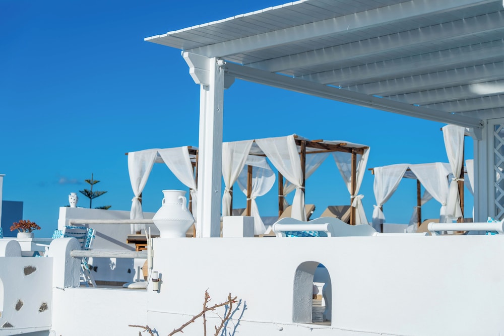 Salvatore Caldera Suites — Hotel building in Imerovigli, South Aegean