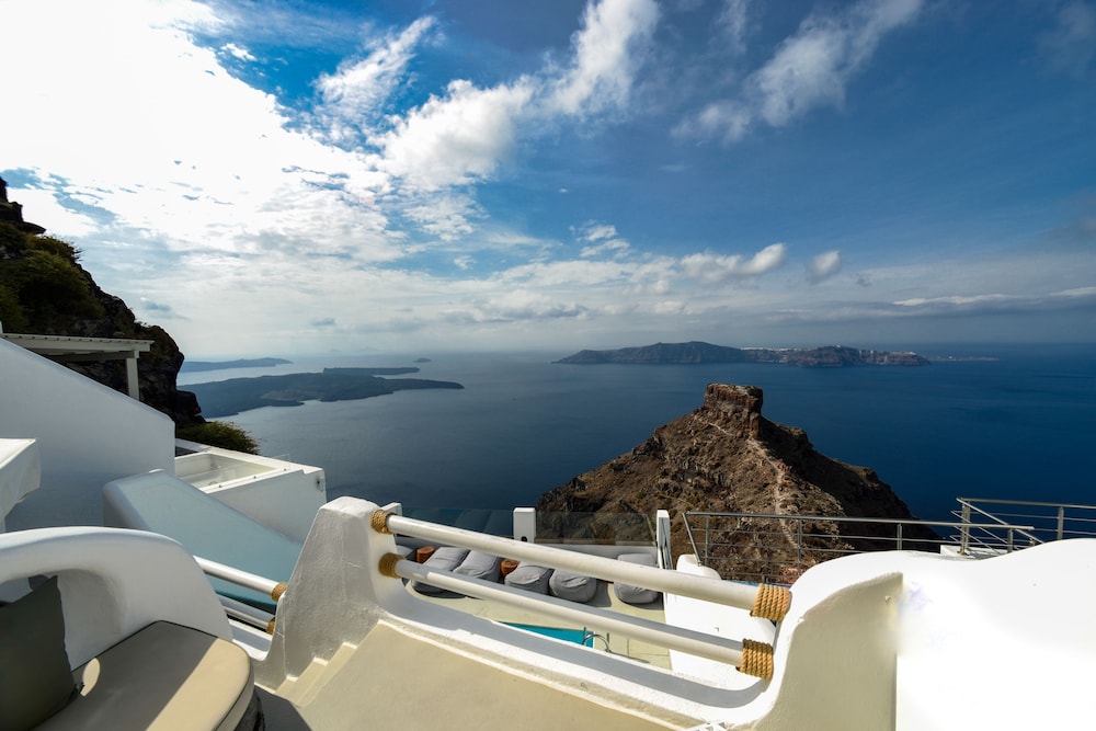 Hotel Sunny Villas — Attractions in the area in Imerovigli, South Aegean