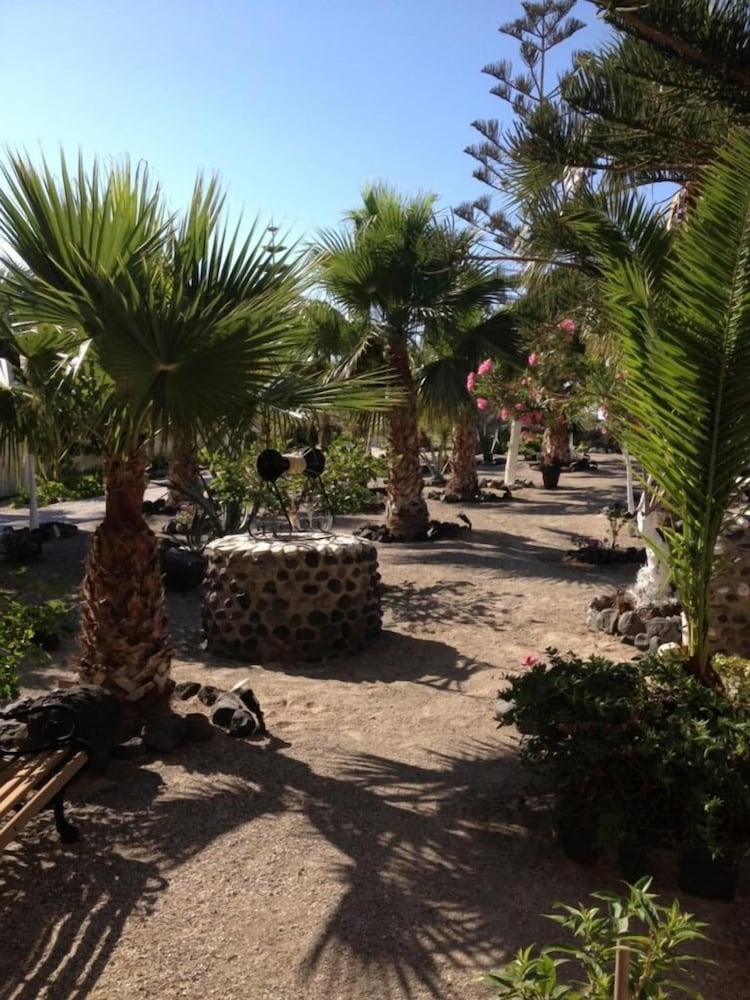 Santa Elena — Attractions in the area in Kamari, South Aegean