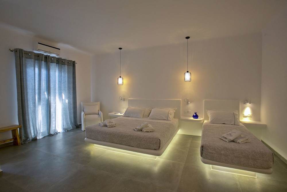 Anna Maria Mykonos Hotel — Hotel rooms in Glastros, South Aegean