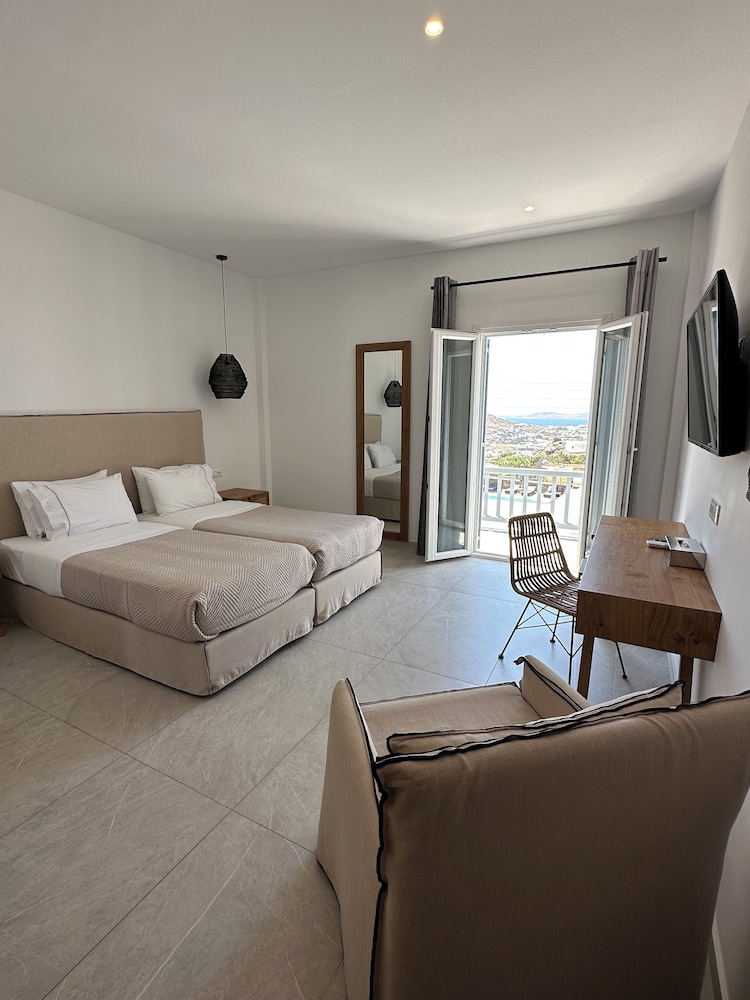 Anna Maria Mykonos Hotel — Hotel rooms in Glastros, South Aegean