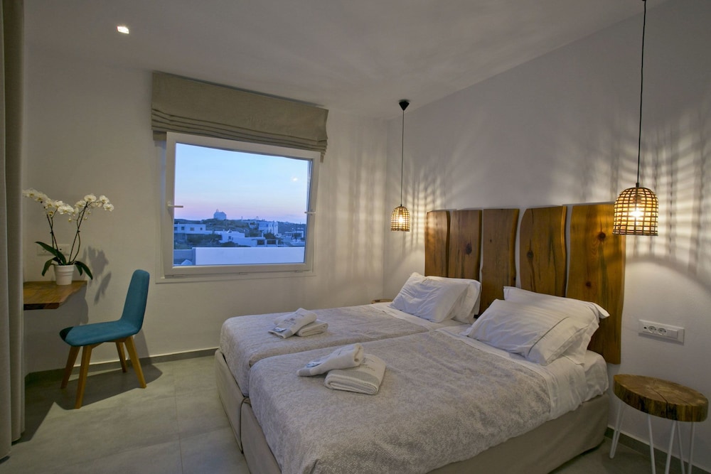 Anna Maria Mykonos Hotel — Hotel rooms in Glastros, South Aegean