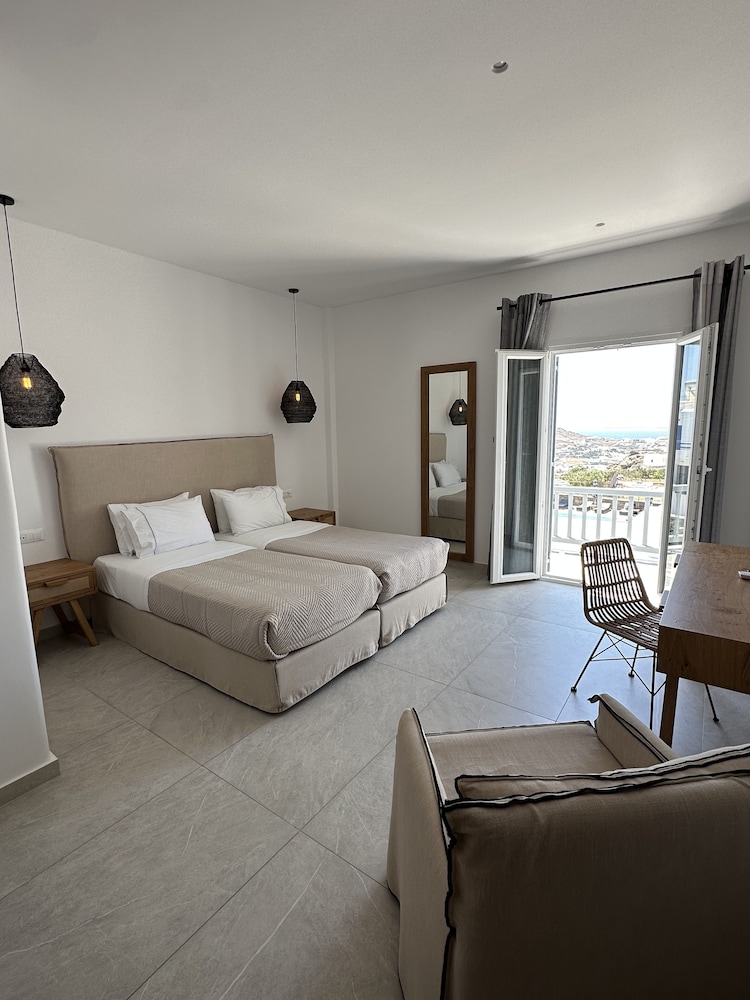 Anna Maria Mykonos Hotel — Hotel rooms in Glastros, South Aegean