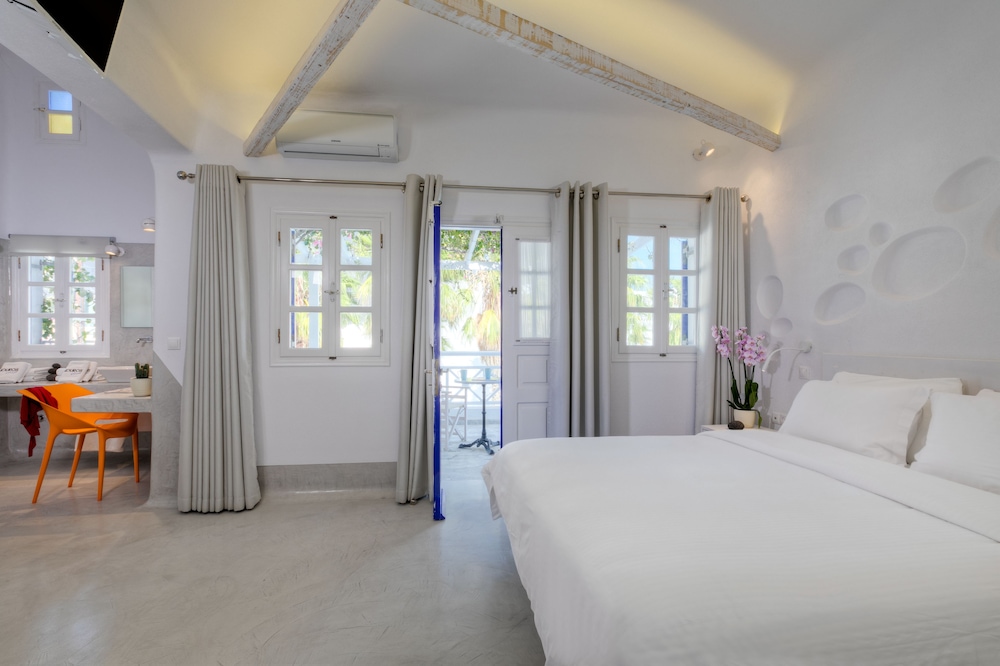 Kouros Village Hotel - Adults Only — Hotel rooms in Perissa, South Aegean