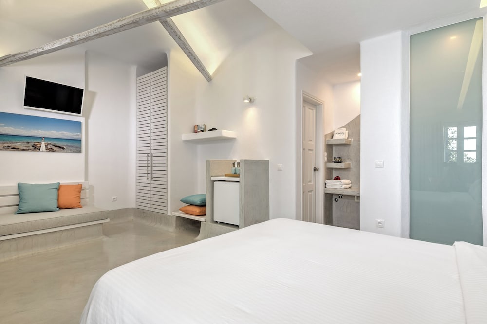 Kouros Village Hotel - Adults Only — Hotel rooms in Perissa, South Aegean