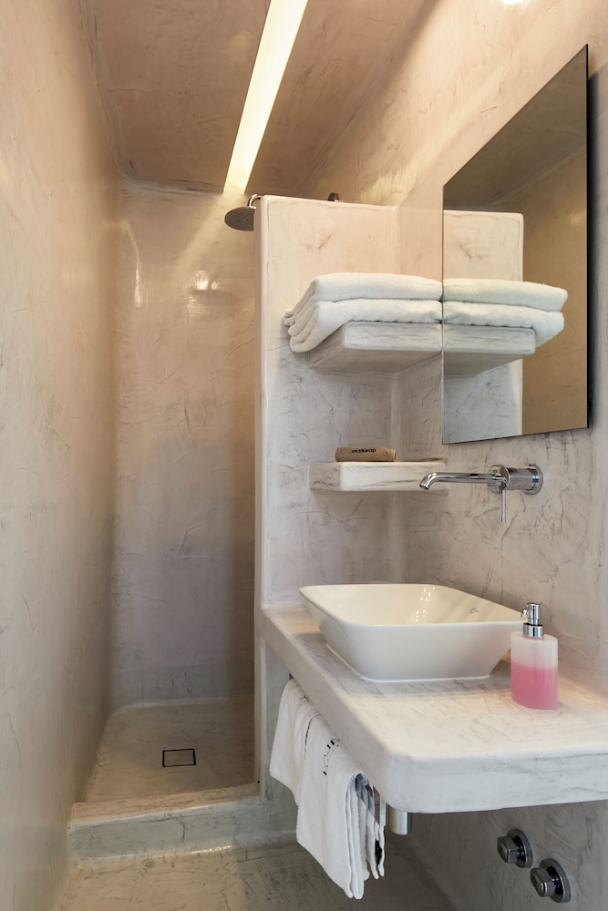 Kouros Village Hotel - Adults Only — Hotel rooms in Perissa, South Aegean