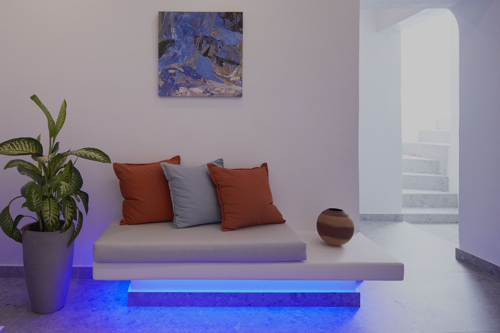 Kouros Village Hotel - Adults Only — Hotel rooms in Perissa, South Aegean