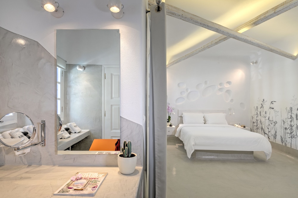 Kouros Village Hotel - Adults Only — Hotel rooms in Perissa, South Aegean