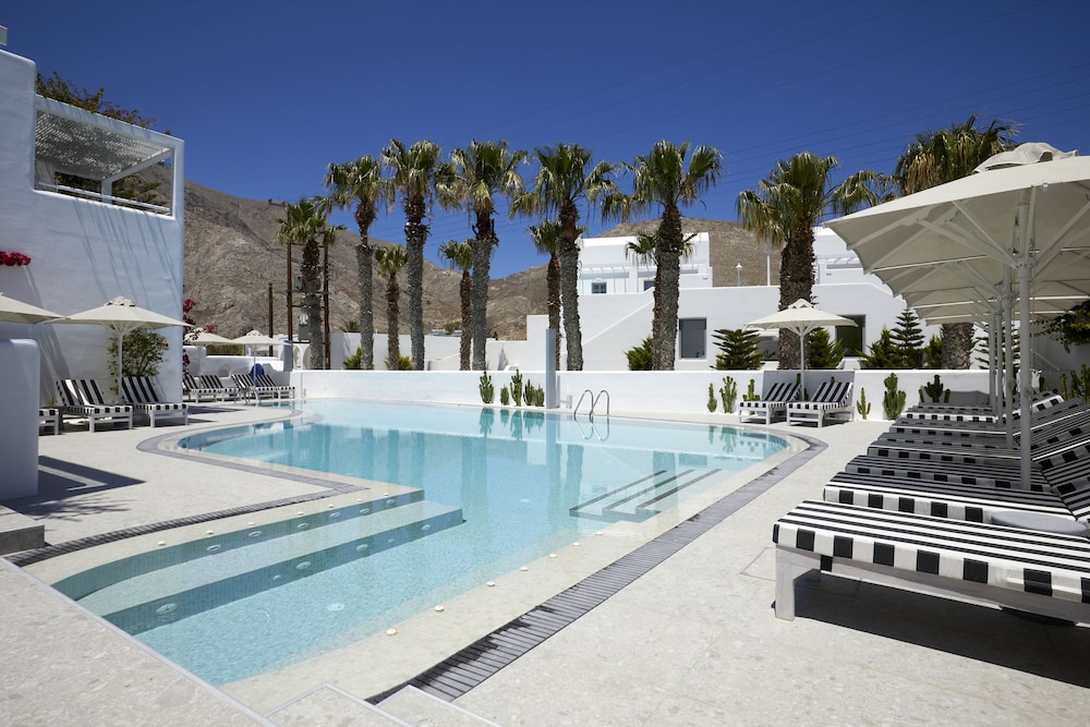 Kouros Village Hotel - Adults Only — Swimming pool in Perissa, South Aegean