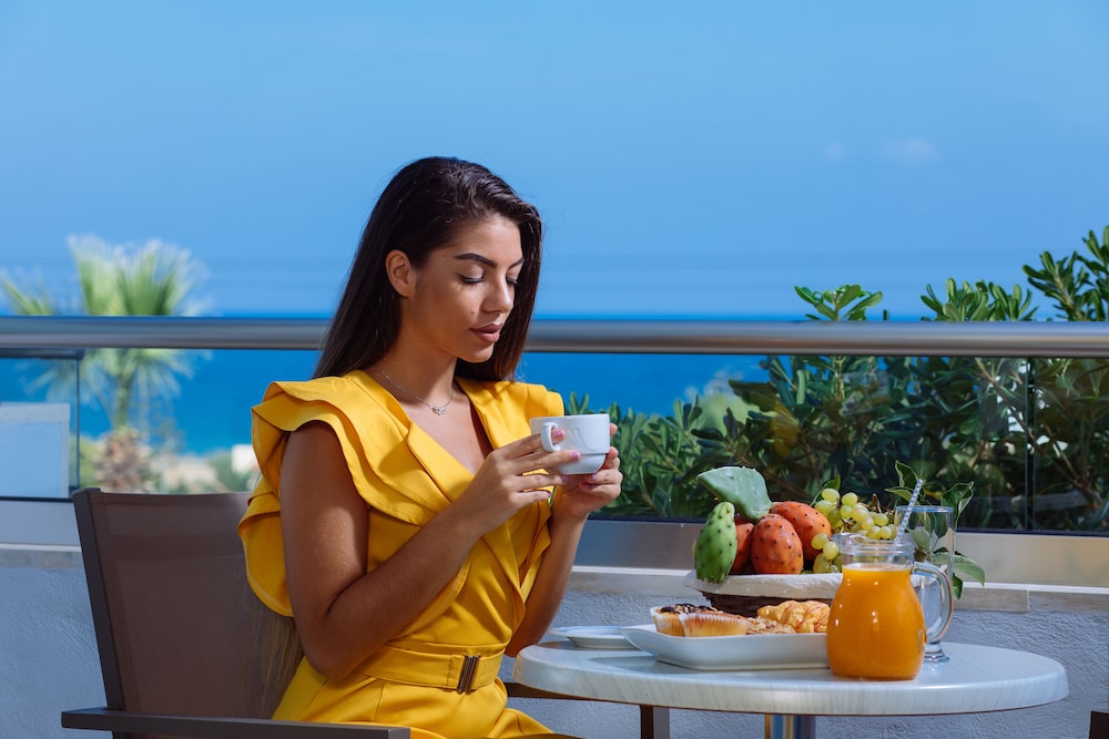 Oasis Scaleta Hotel — Restaurant & bars in Rethymnon