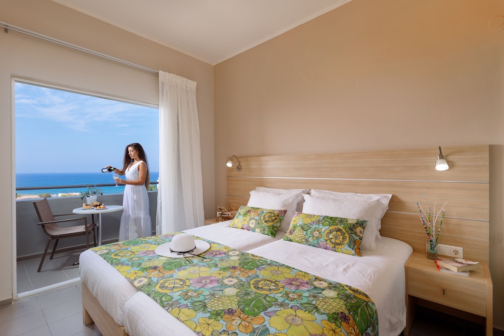 Oasis Scaleta Hotel — Hotel rooms in Rethymnon