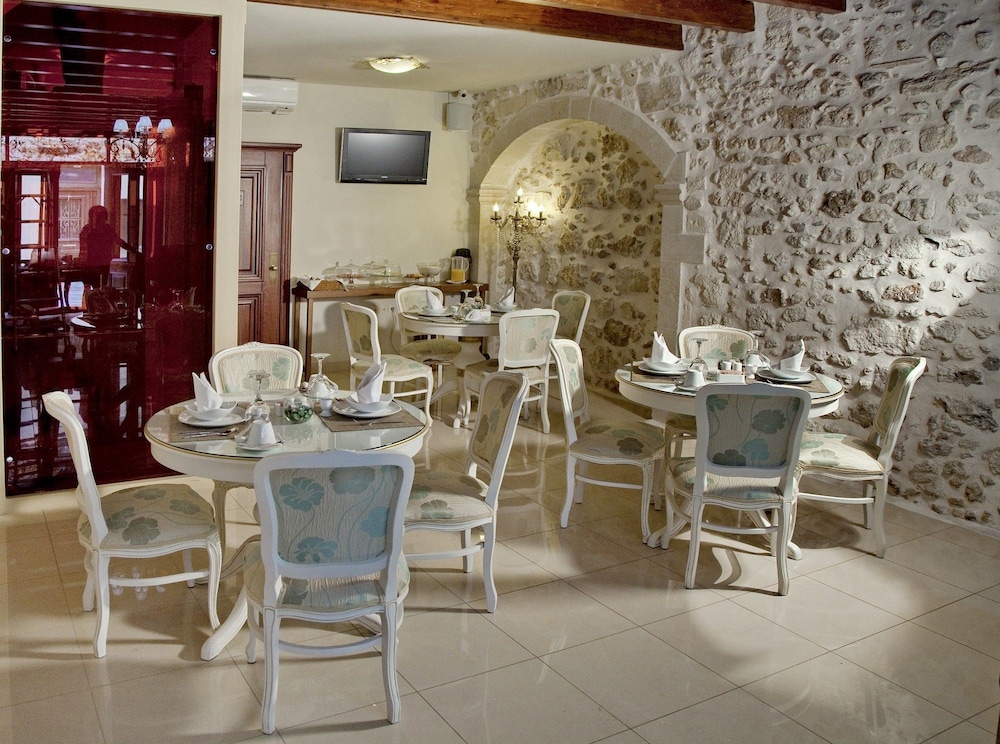 Antica Dimora Suites — Restaurant & bars in Rethymnon