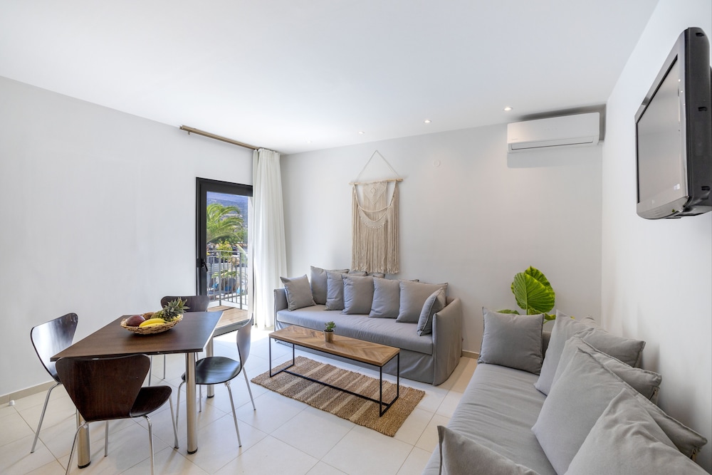 La Stella Suites — Hotel rooms in Rethymnon