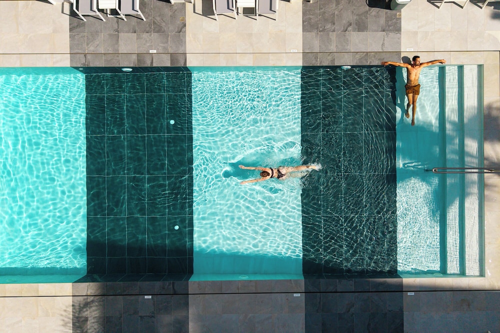 Melrose Rethymno by Mage Hotels — Swimming pool in Rethymnon