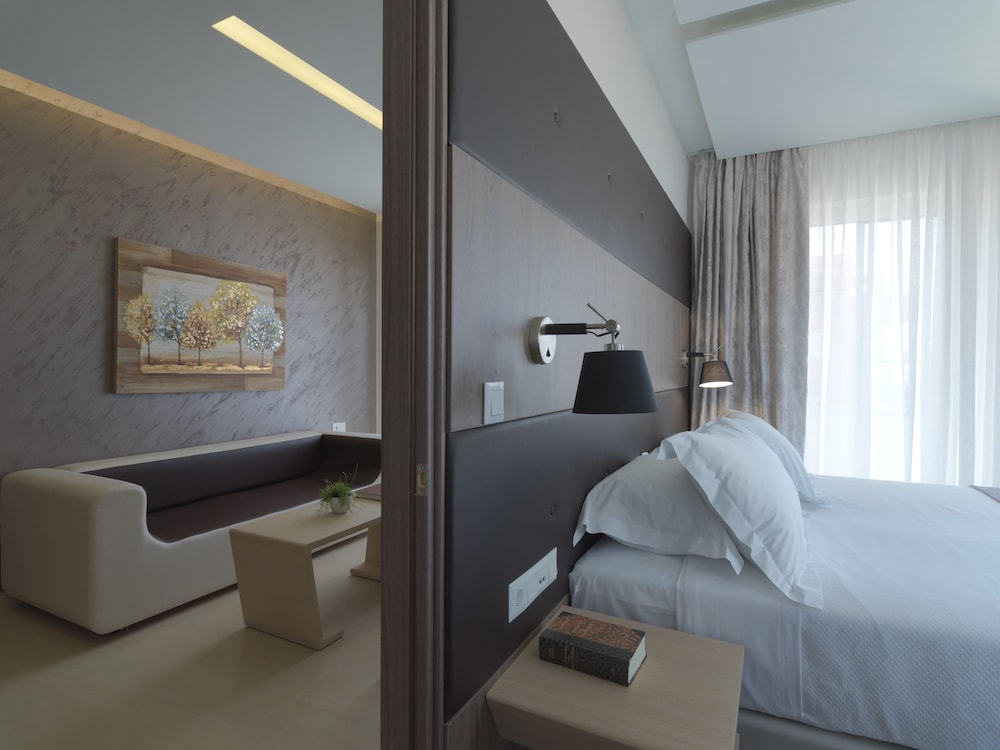 Melrose Rethymno by Mage Hotels — Hotel rooms in Rethymnon