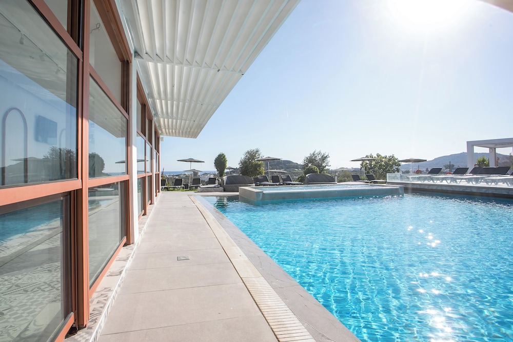 Hillside Studios & Apartments — Swimming pool in Faliraki, South Aegean